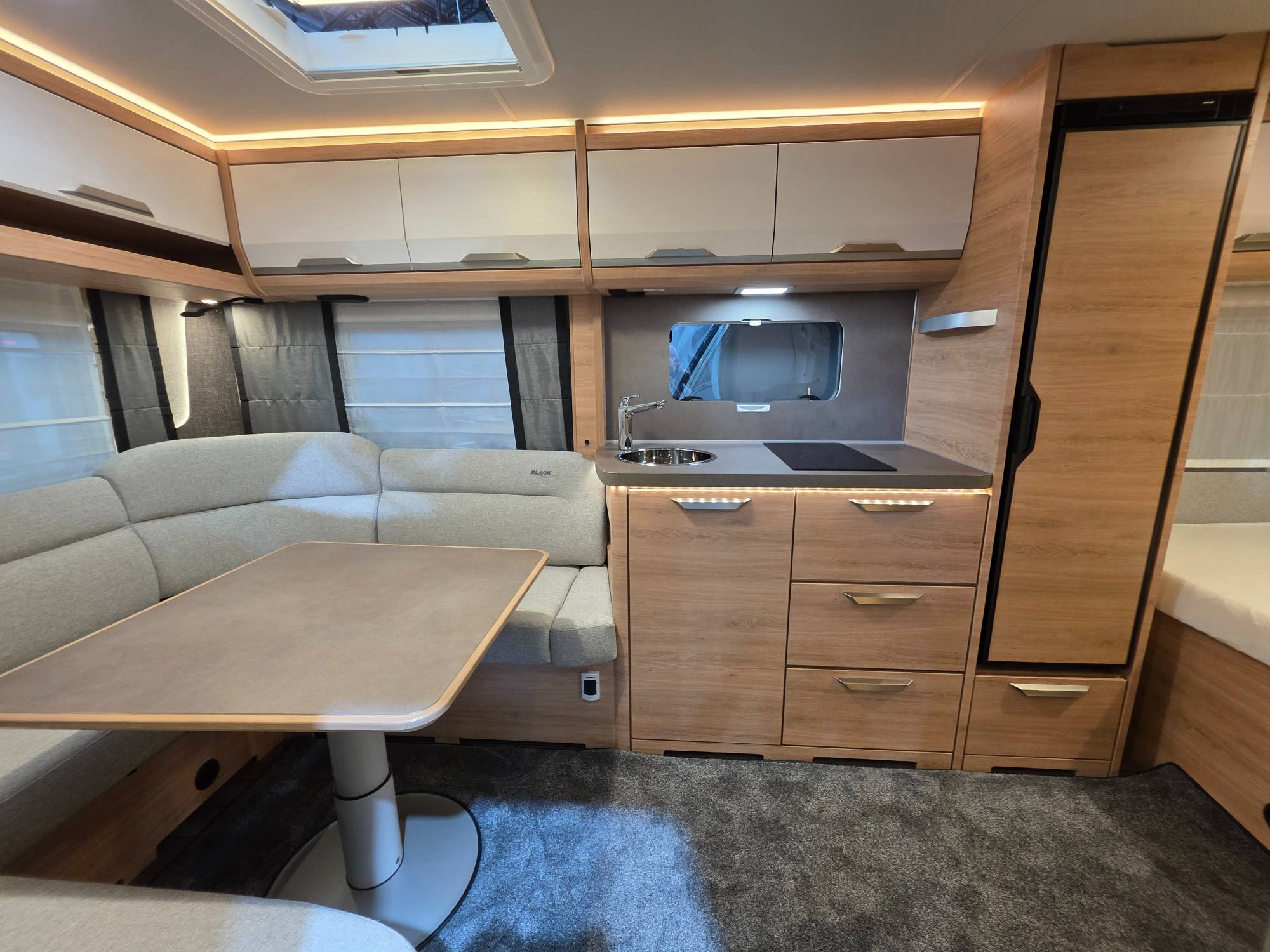KNAUS SÜDWIND 500 FU BLACK SELECTION