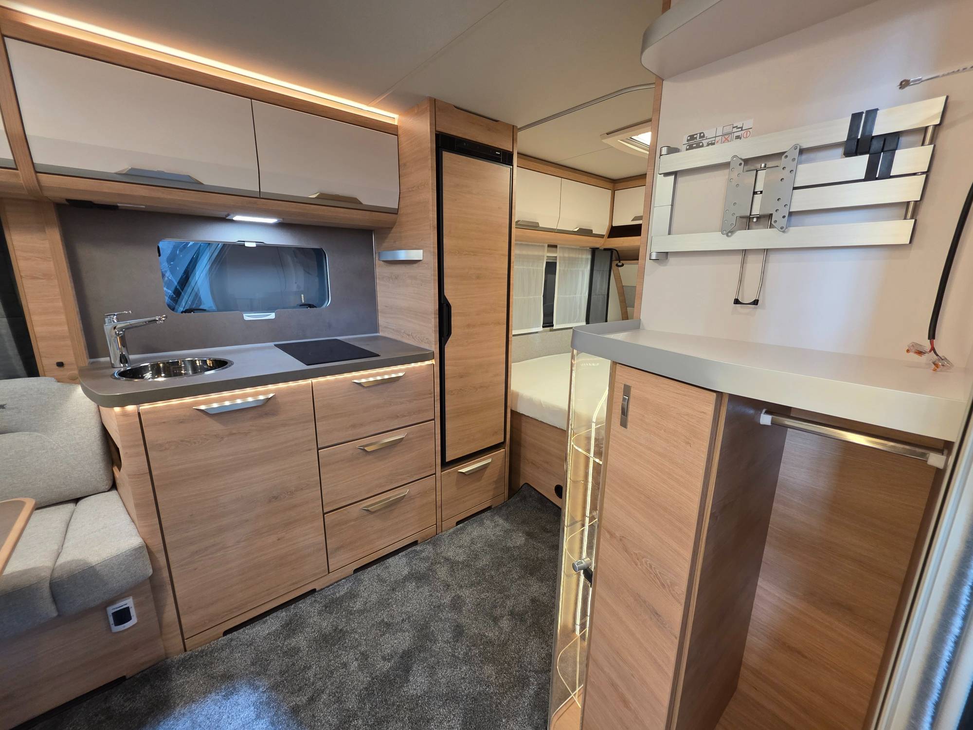 KNAUS SÜDWIND 500 FU BLACK SELECTION