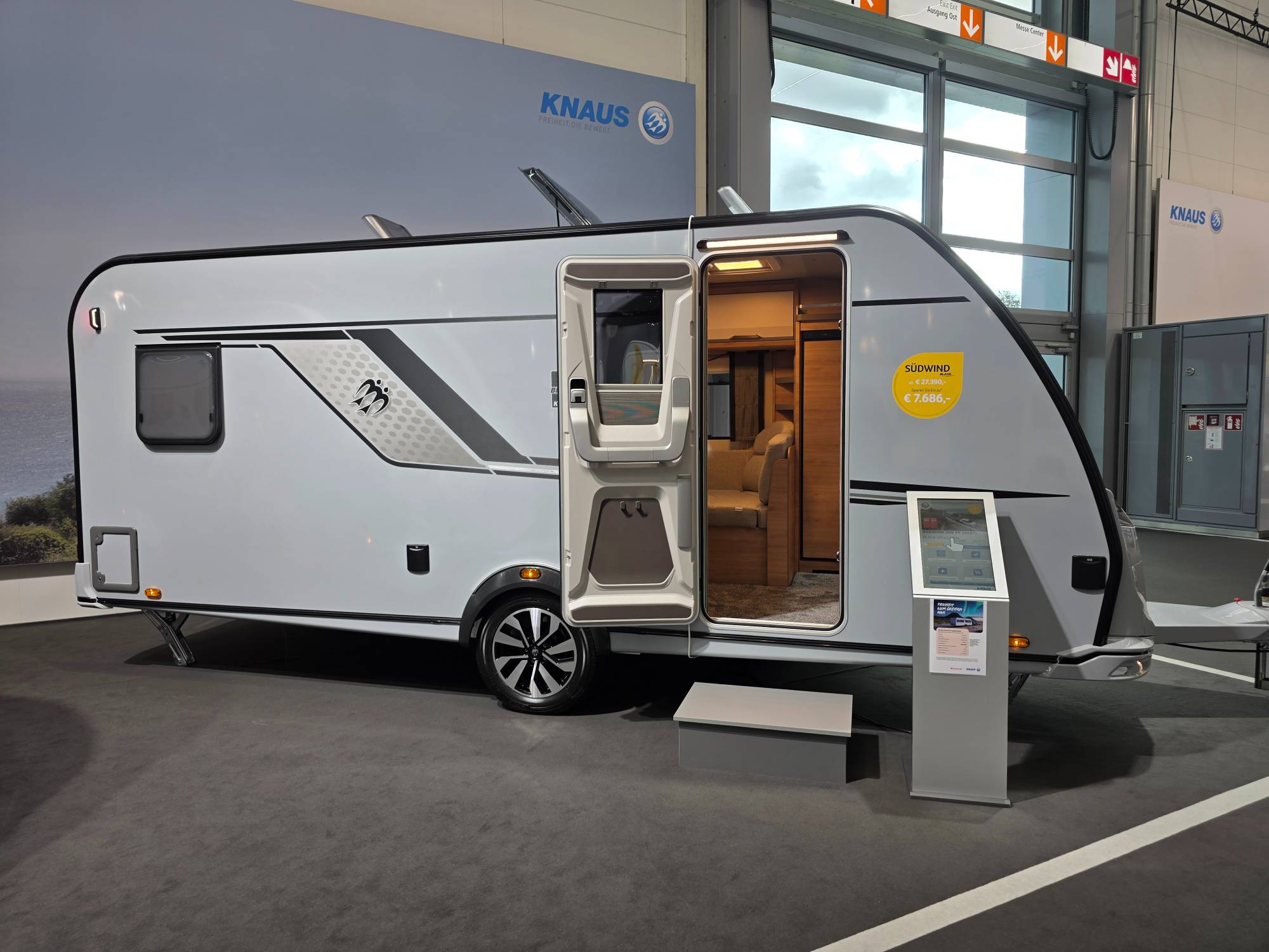 KNAUS SÜDWIND 500 PF BLACK SELECTION