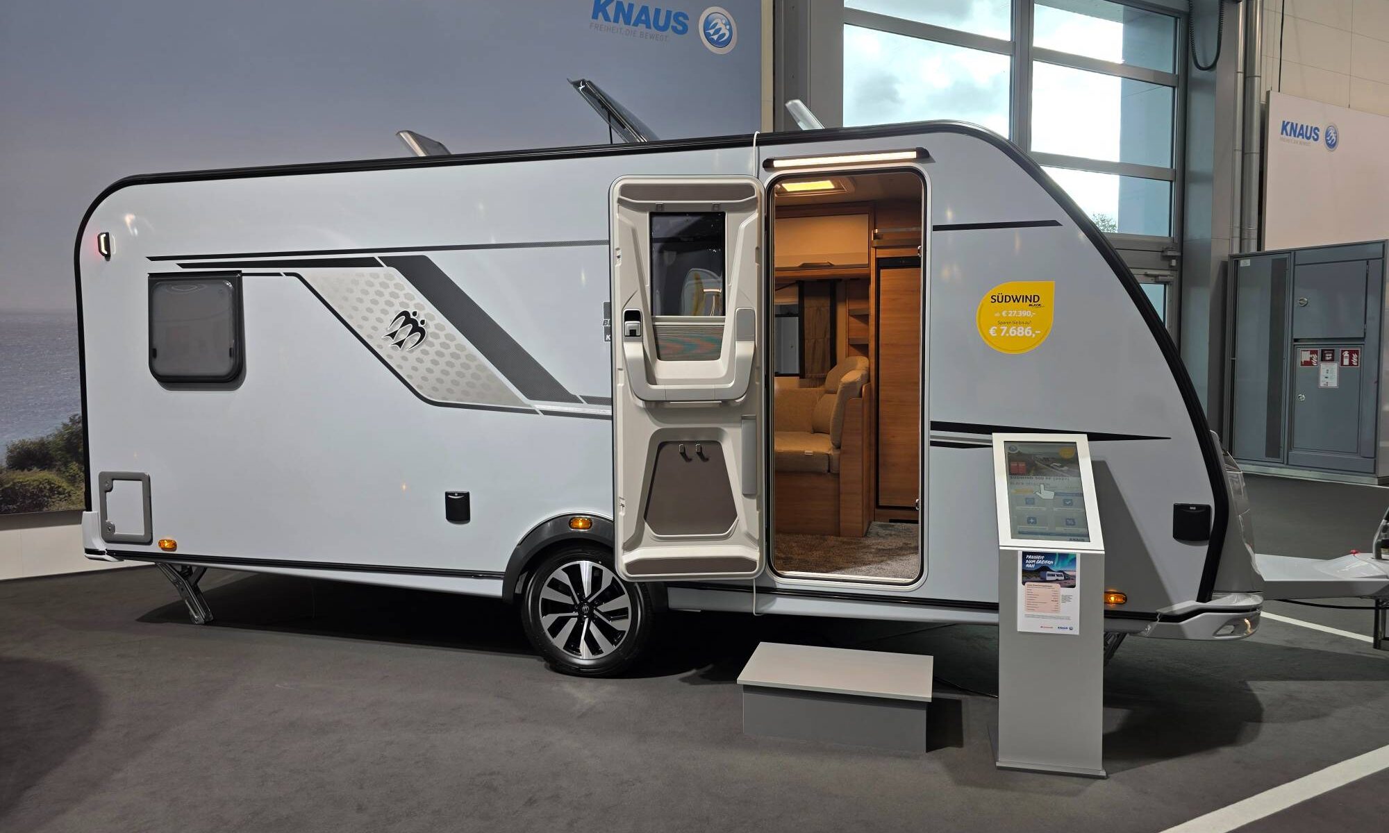 KNAUS SÜDWIND 500 PF BLACK SELECTION