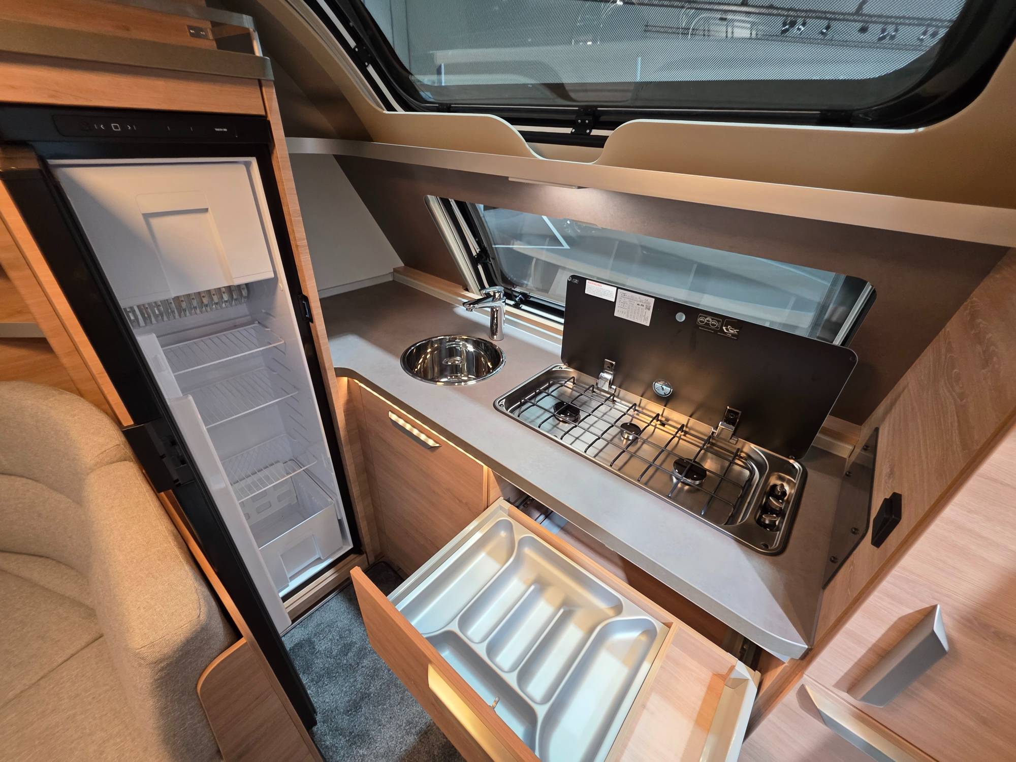 KNAUS SÜDWIND 500 PF BLACK SELECTION