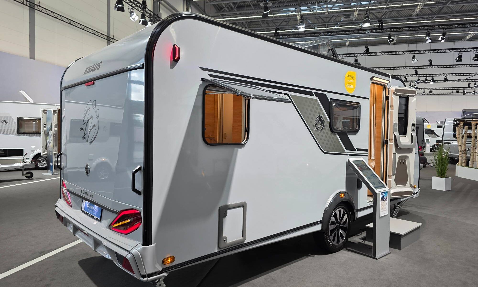 KNAUS SÜDWIND 500 QDK BLACK SELECTION