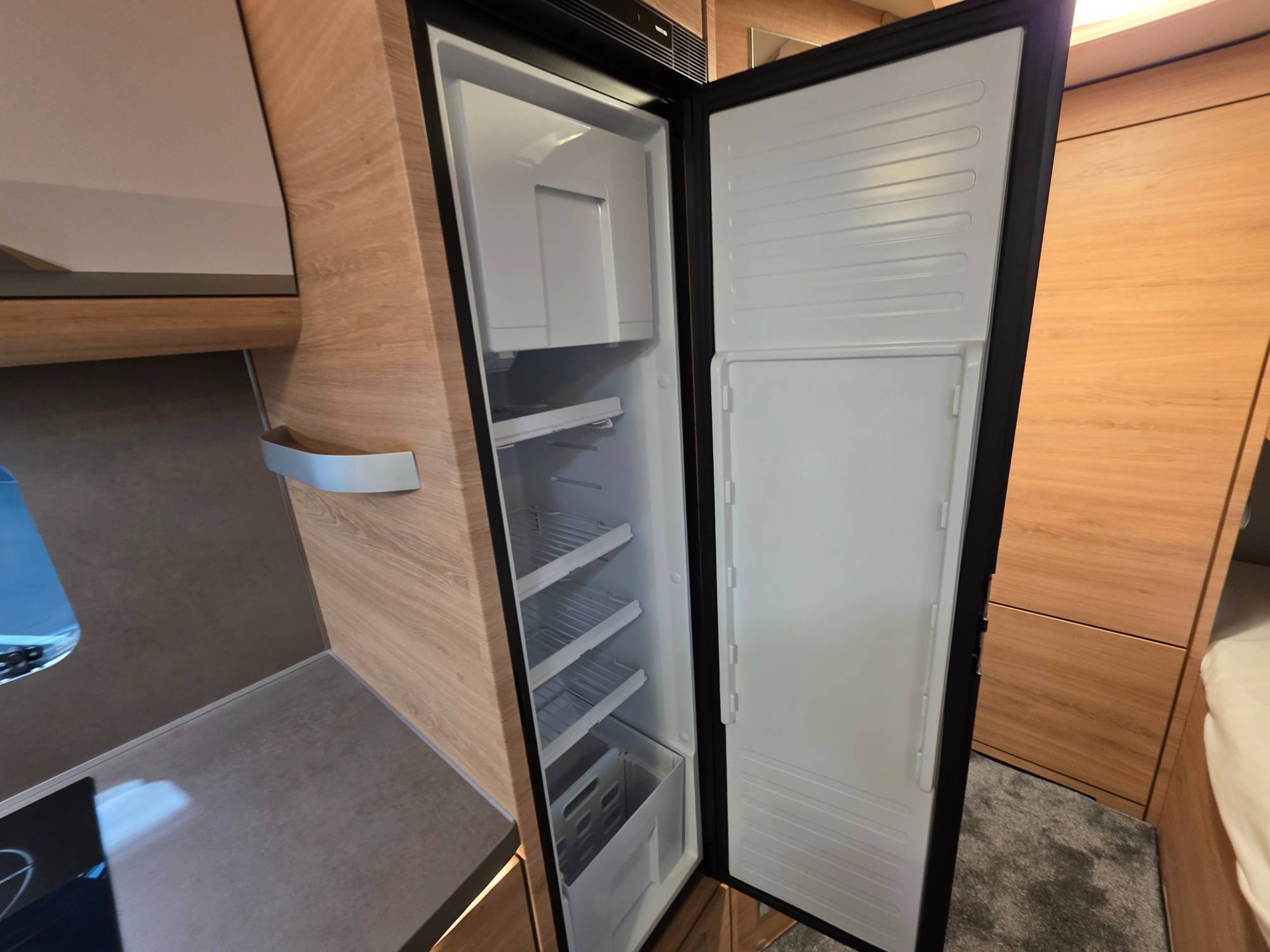 KNAUS SÜDWIND 500 QDK BLACK SELECTION