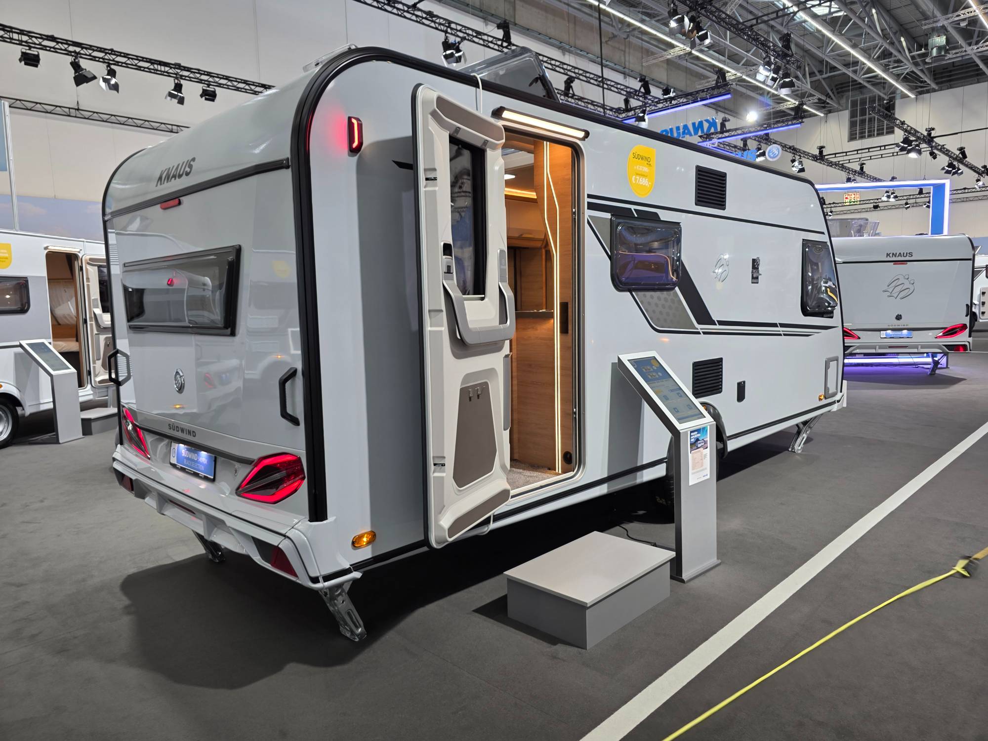 KNAUS SÜDWIND 540 FDK BLACK SELECTION