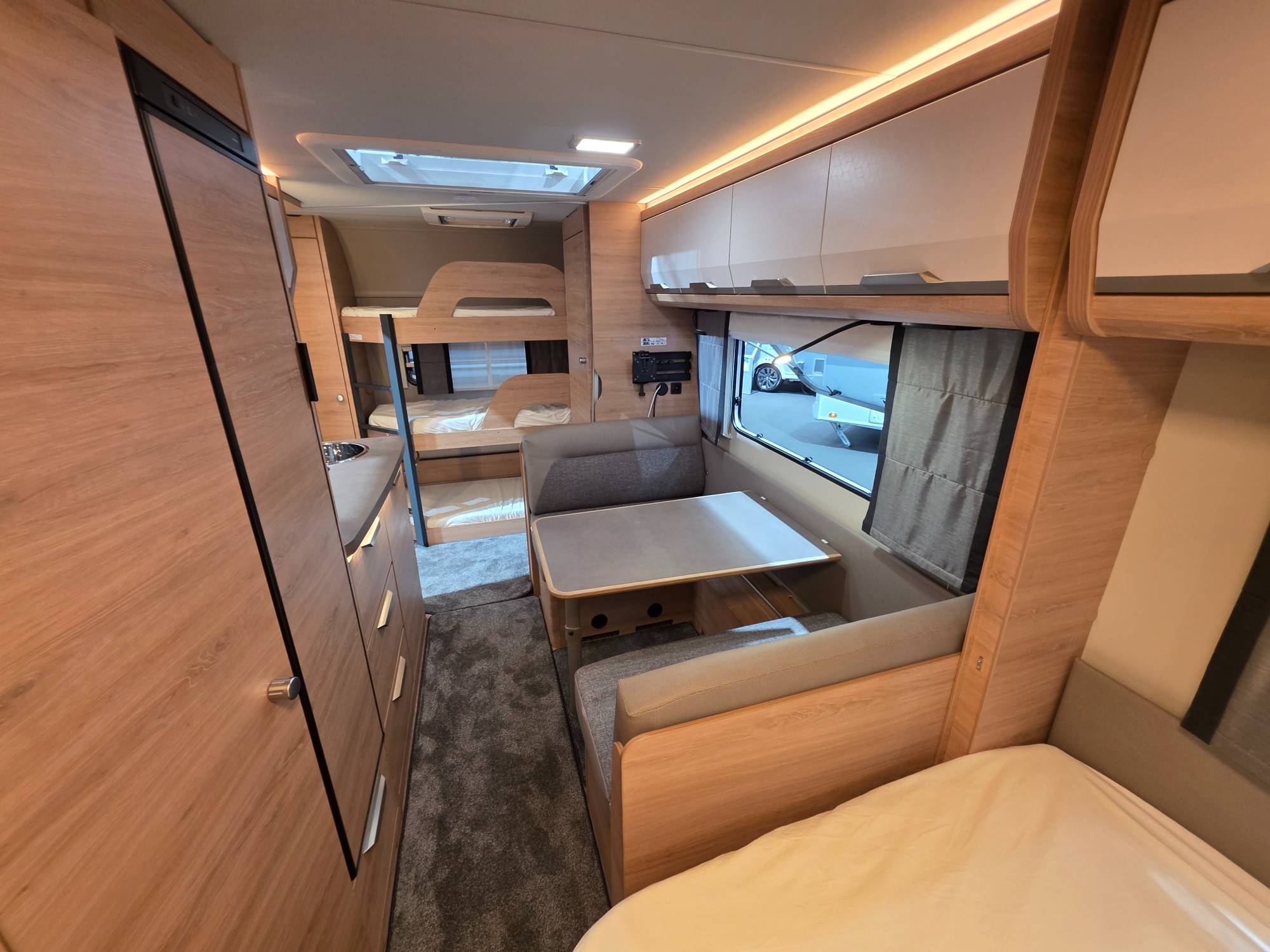KNAUS SÜDWIND 540 FDK BLACK SELECTION