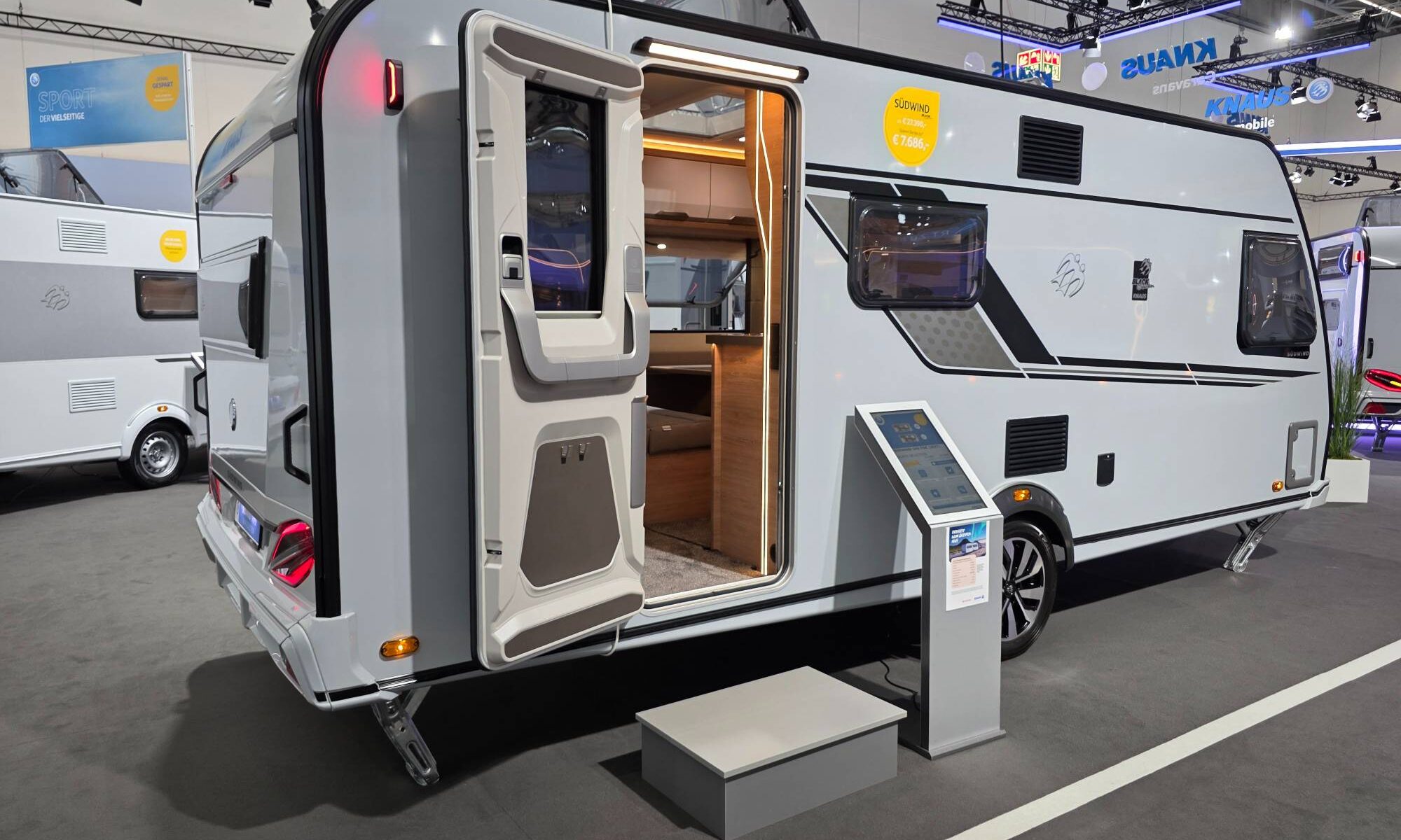 KNAUS SÜDWIND 540 FDK BLACK SELECTION