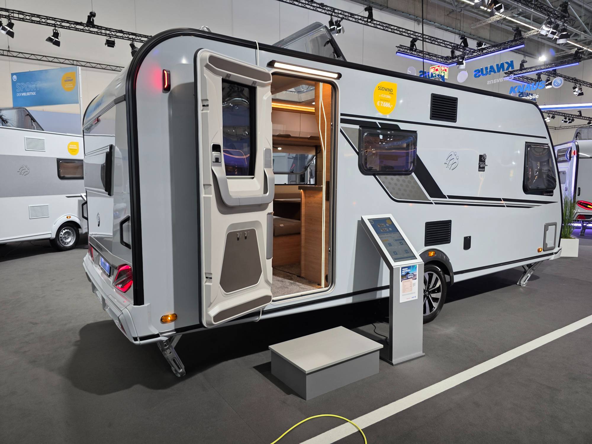 KNAUS SÜDWIND 540 FDK BLACK SELECTION