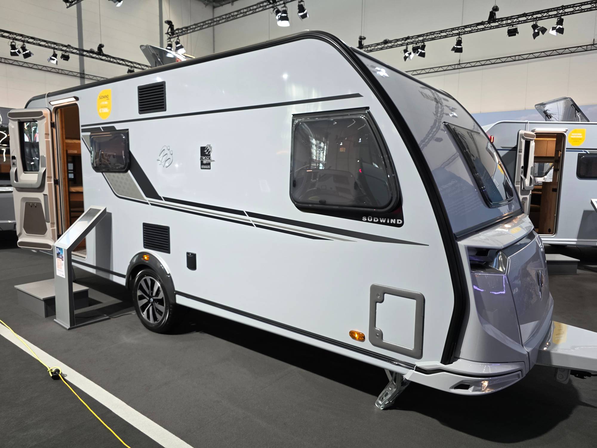 KNAUS SÜDWIND 540 FDK BLACK SELECTION