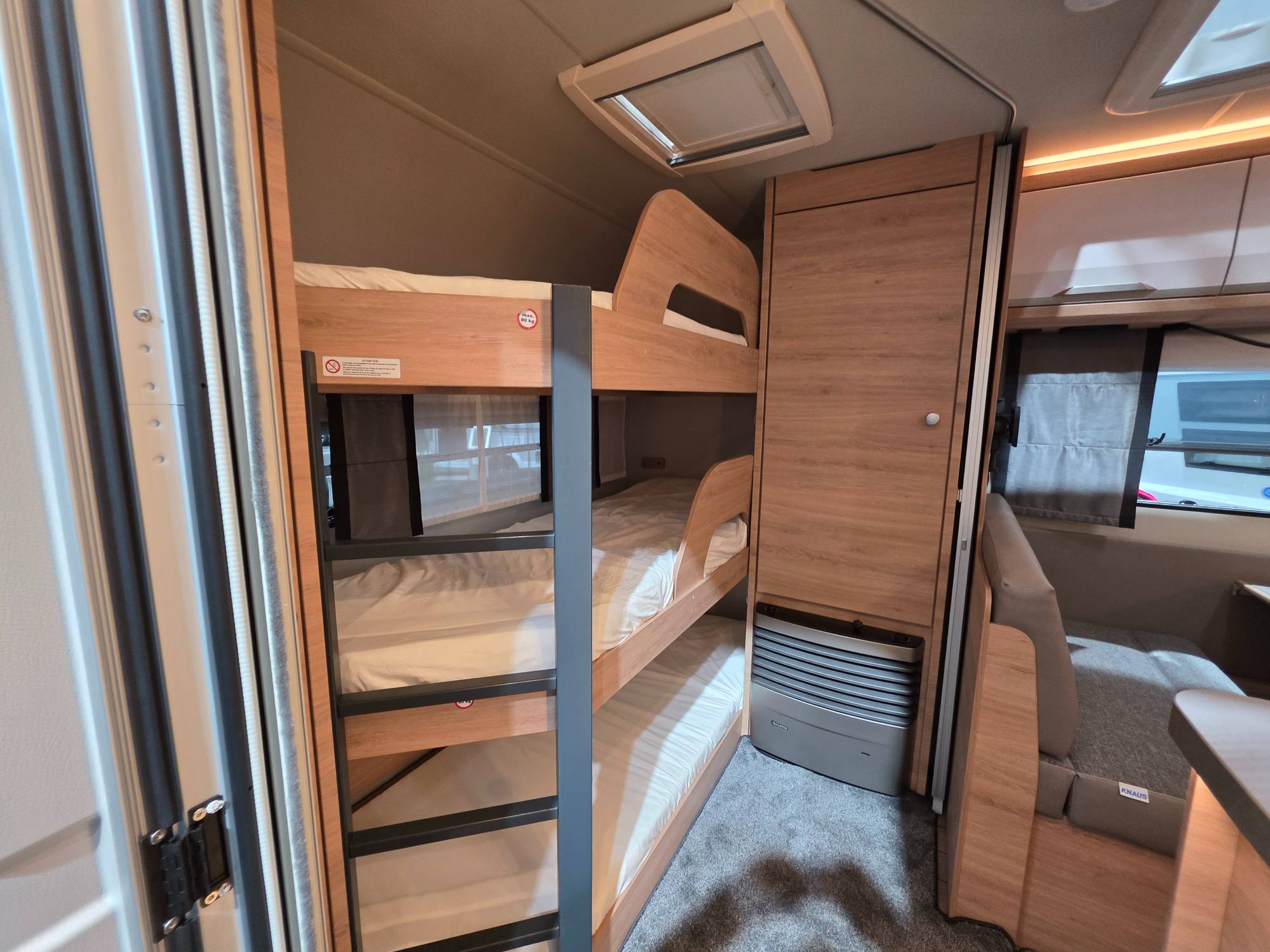 KNAUS SÜDWIND 540 FDK BLACK SELECTION