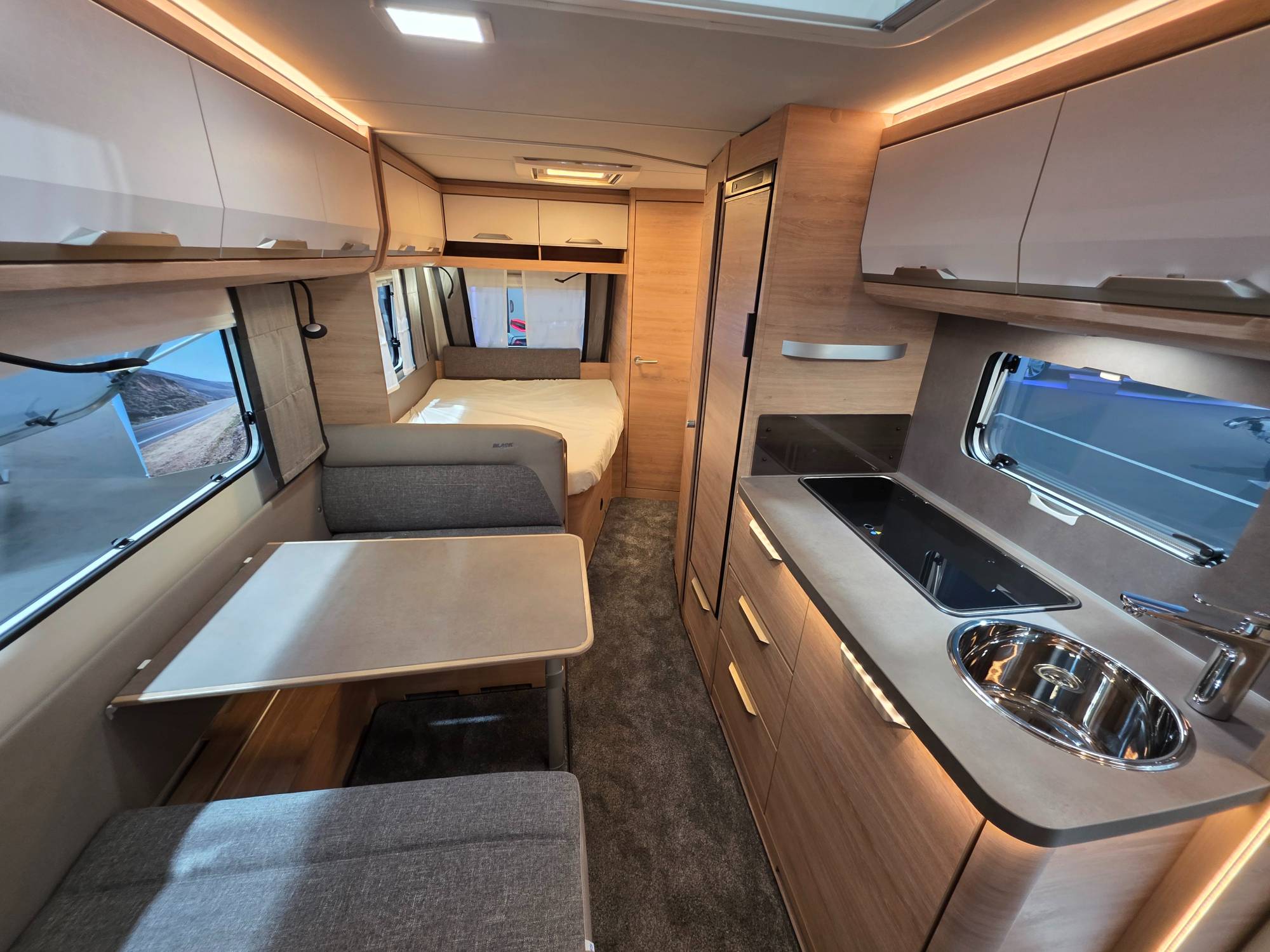 KNAUS SÜDWIND 540 FDK BLACK SELECTION