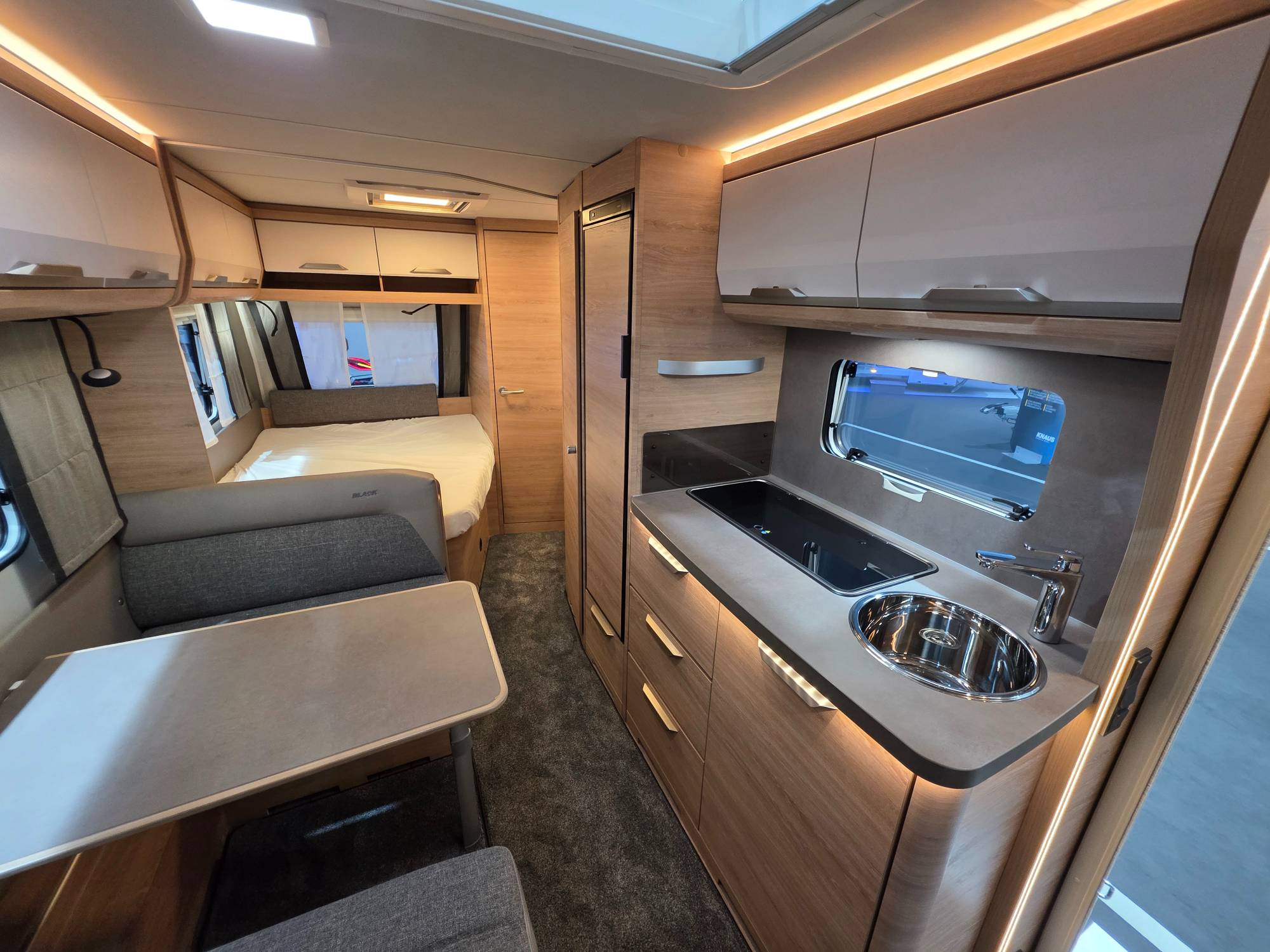 KNAUS SÜDWIND 540 FDK BLACK SELECTION