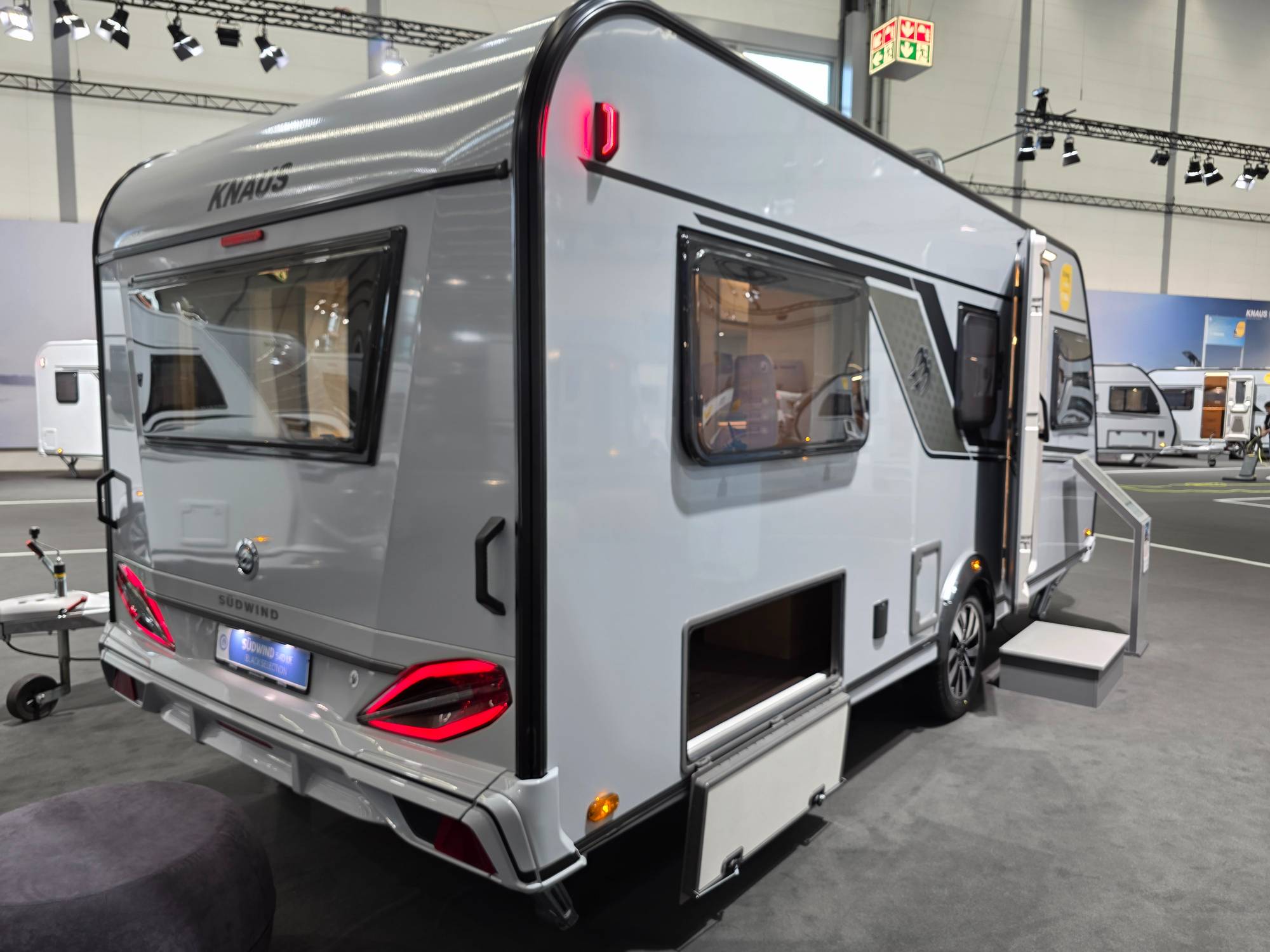 KNAUS SÜDWIND 540 UE BLACK SELECTION