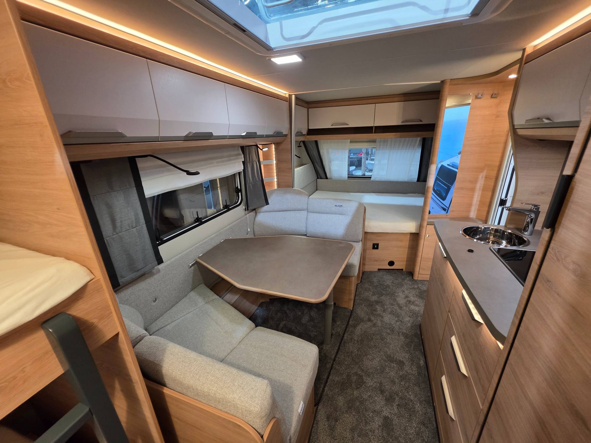 KNAUS SÜDWIND 580 QS BLACK SELECTION