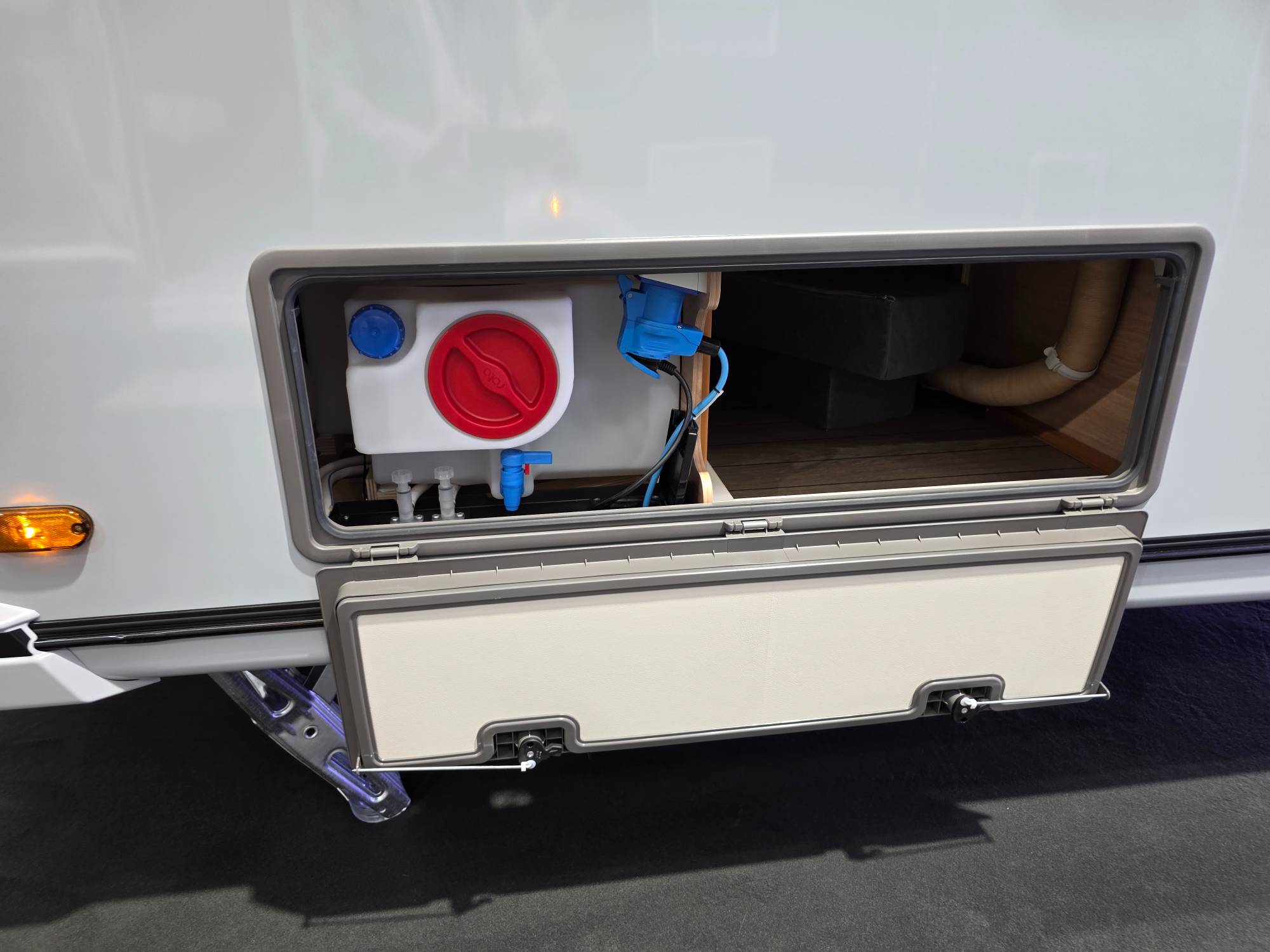 KNAUS SÜDWIND 580 QS BLACK SELECTION