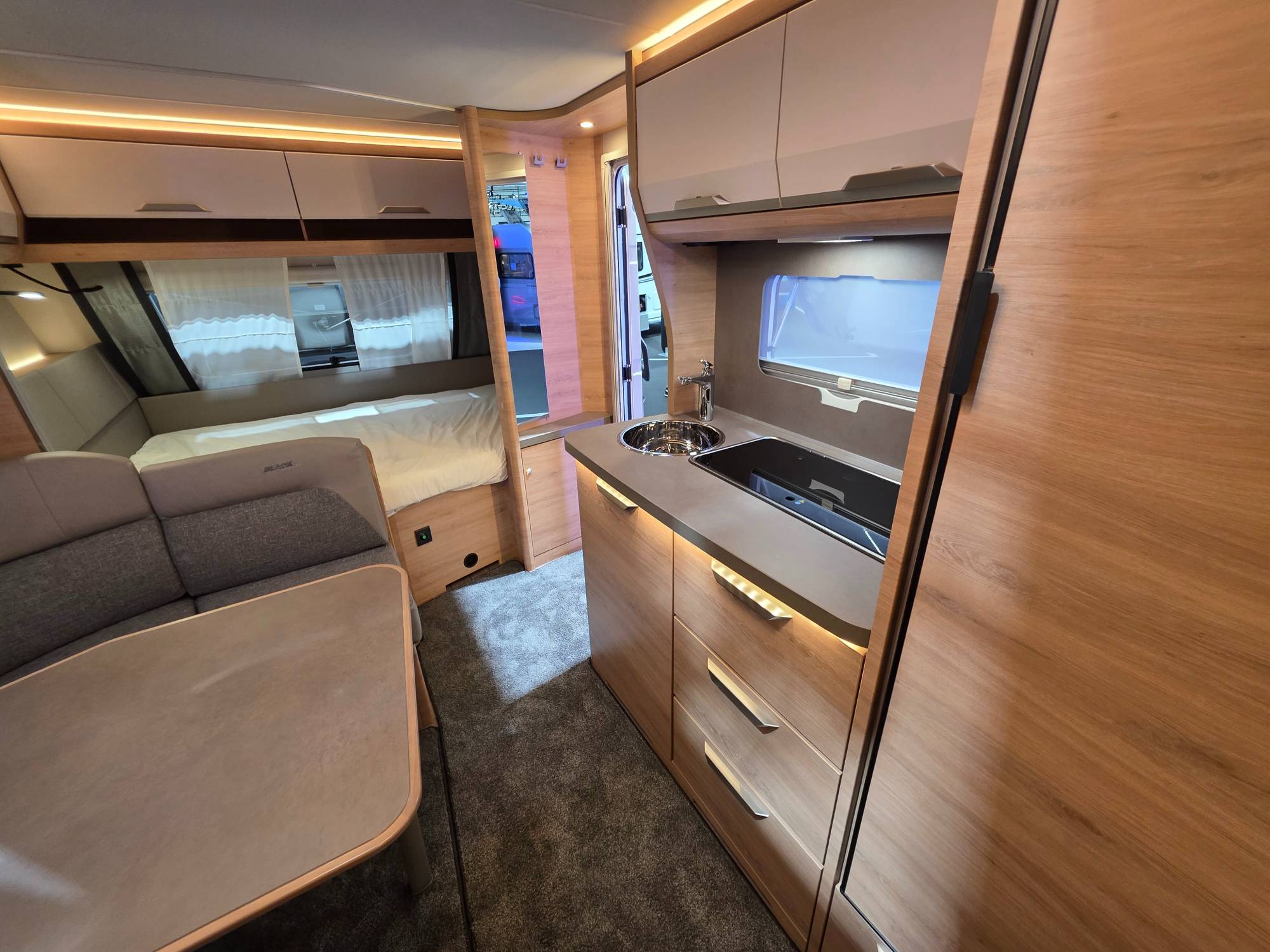 KNAUS SÜDWIND 580 QS BLACK SELECTION