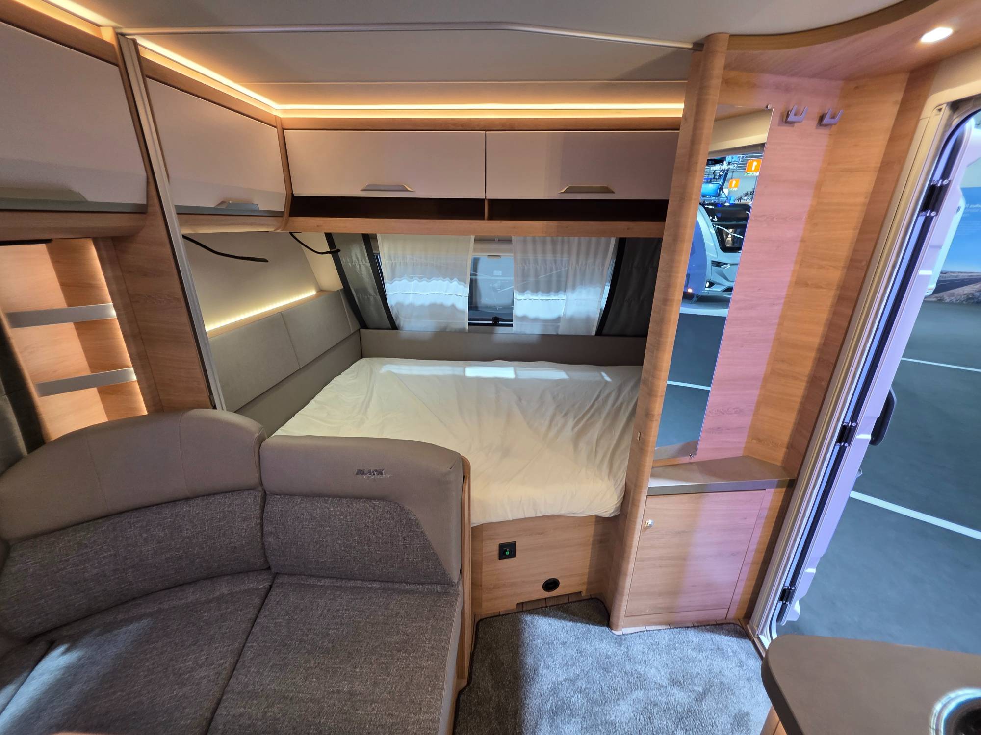 KNAUS SÜDWIND 580 QS BLACK SELECTION