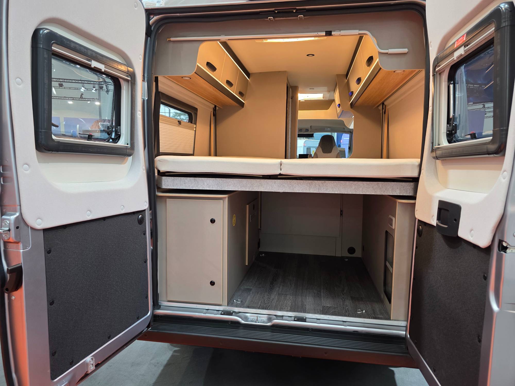 Weinsberg CaraBus GREY 600 ME EDITION FIRE