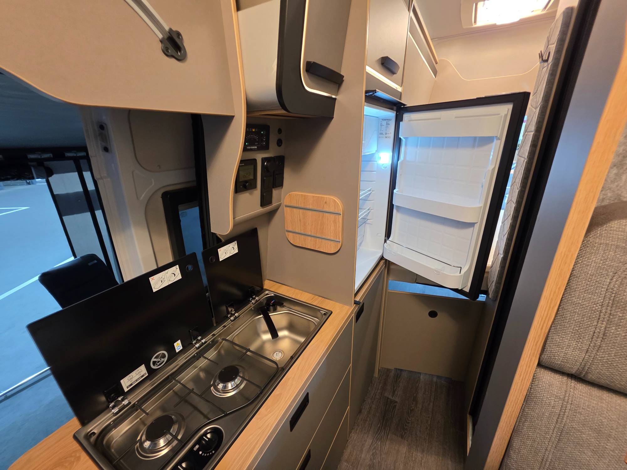 Weinsberg CaraBus GREY 600 MQH EDITION FIRE