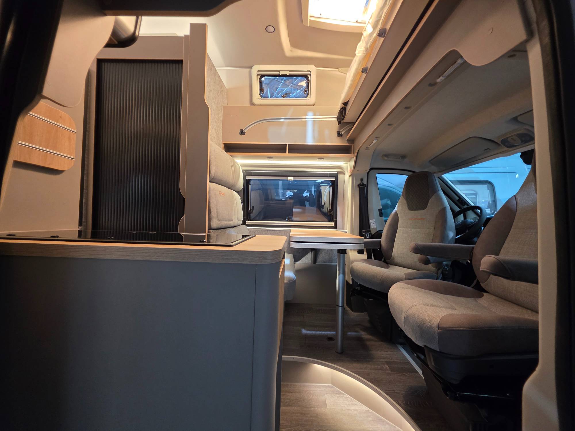 Weinsberg CaraBus GREY 600 MQH EDITION FIRE