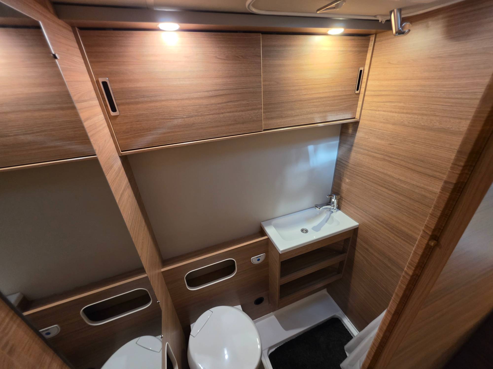Weinsberg CaraHome 650 DG