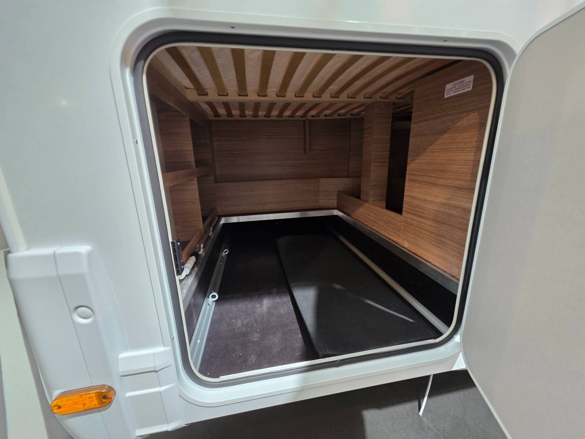 Weinsberg CaraSuite 650 MF EDITION SPICY